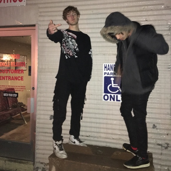 Meet your Posher, Vinny - Picture 1 of 1